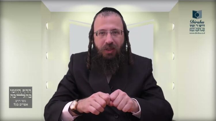 האם מותר להתיז ריח דוחה יתושים על בגד בשבת?- שכ"ב