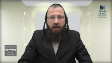 בגד שאין בו לכלוך – האם מותר להשרותו במים בשבת?-