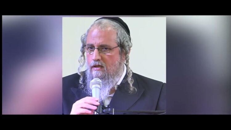מנקים את העולם לקראת הגאולה