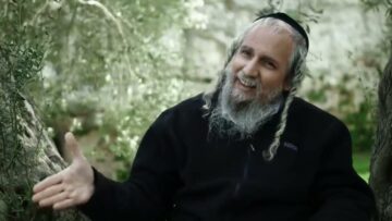 מאיפה בן אדם יודע שהוא שווה משהו?