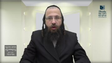 את מי קנסו חכמים שיחזיק את ידו בתנוחה אחת במשך