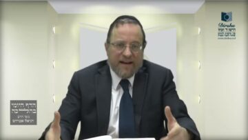 האם מותר לזרוק חפץ ברשות הרבים לגובה של יותר מעשרה