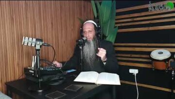 מדברים מרבי נחמן מברסלב שמח ורוקד פורים