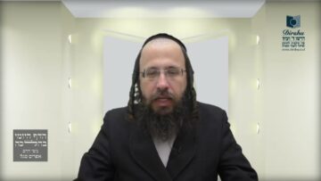 באיזו מסעודות השבת ראוי לאכול את הפת של 'עירוב חצרות'?-
