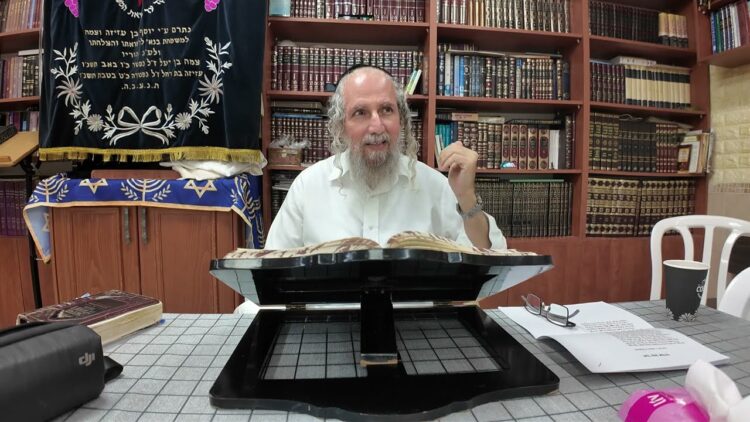 פרשת בלק. עם לבדד ישכון.